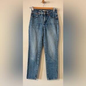 Madewell The Perfect Vintage Blue Denim Jean in Size 23P